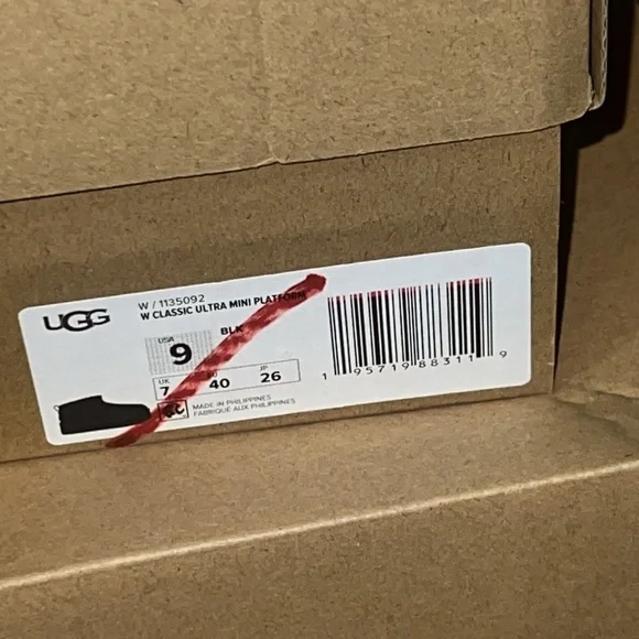 UGG CLASSIC ULTRA MINI PLATFORM - Picture 6 of 6